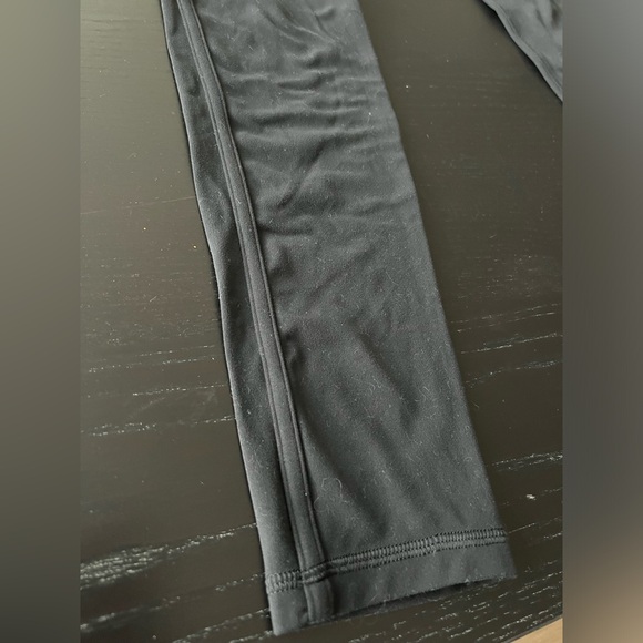 ATHLETA OVER THE HEEL ELATION TIGHT - Picture 3 of 7